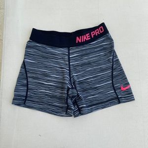 Girls Nike Pro